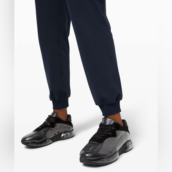 Lululemon Keep Moving Jogger size 0 - Picture 5 of 8